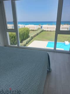 villa Furnished for rent with swimming pool, second row on the sea, in Fouka Bay, North Coast 0