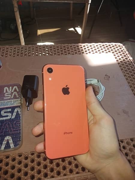 iPhone XR excellent condition 128g battery 100 4