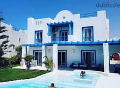 Three-storey villa for sale, first row on the sea, in installments, Greek finishing, in Mountain View, plage North Coast 0