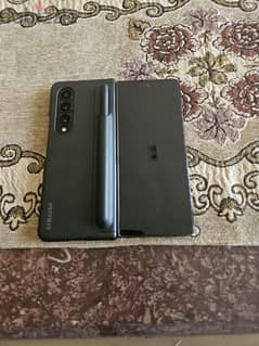 samsung galaxy fold 4 5G 256GB with NFC with original super fast charg