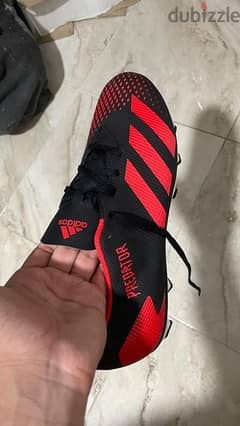 حذاء كرة قدم adidas predator مقاس 46 اوريجينال
