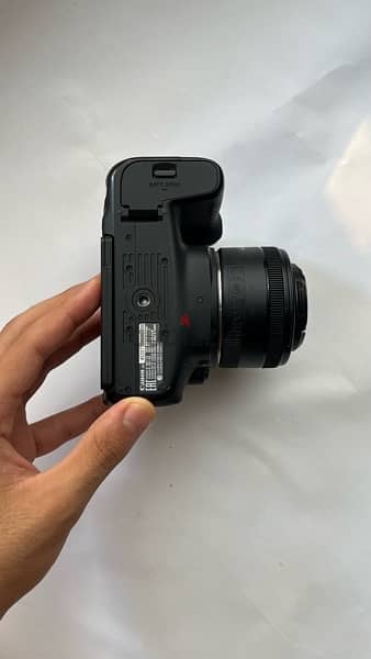الكاميرا للبيع  Canon 800d shutr 35k 5