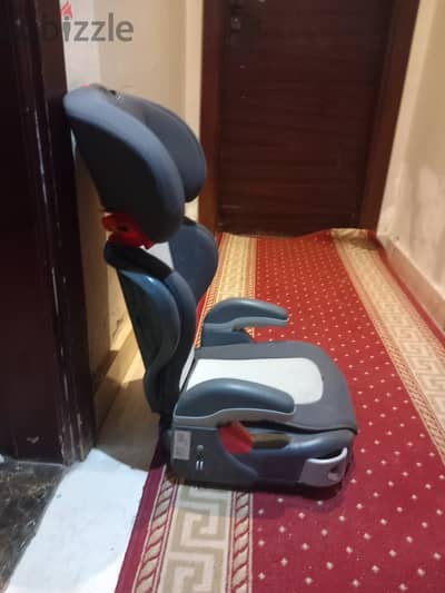 Graco car seat for kid. حتي وزن ١٢كيلو