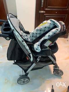 Stroller with car seat عربة أطفال مع كرسي سيارة 0