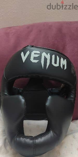 Original Venum head guard for martial arts- حامي للرأس فينوم مقاس لارج