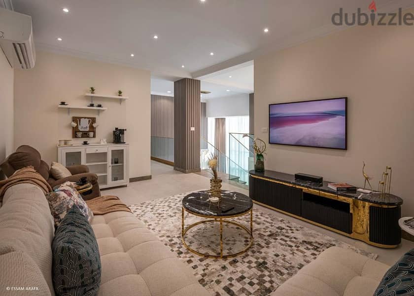 Double height duplex, 337 sqm, 5 rooms, view direct to the golf and lakes, in front of two hotels, including Kempinski, the University, and the Embass 6