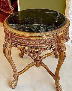 Classic entrance table