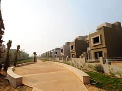 Town house 228 M With Prime View In Palm hills new cairo