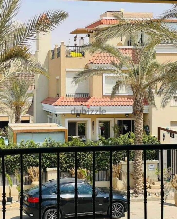 Townhouse for sale at the price of an apartment in Sarai Compound, New Cairo, Solar, with Madinaty, in installments over the longest payment period. 1