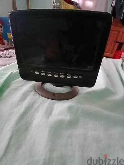 شاشه ٧ بوصه ممتازه بسماعات داخليه بسعر رسيفر