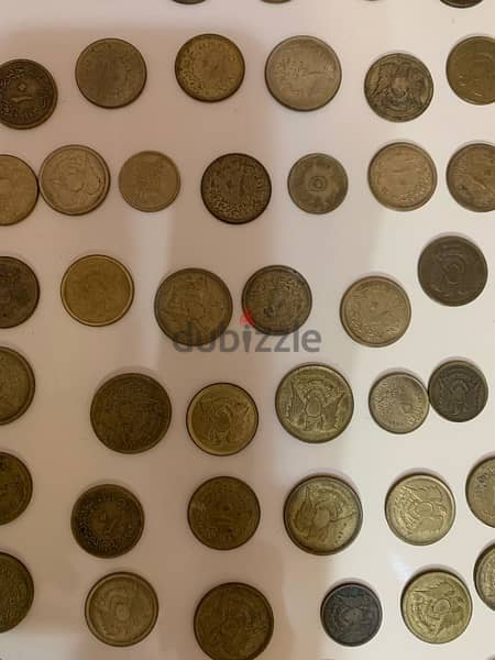 مجموعة من العملات المصريه القديمه للبيع 1