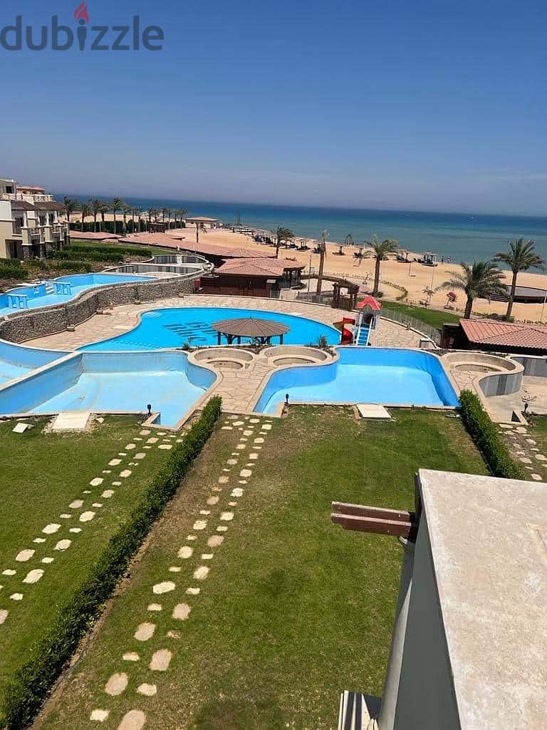 Received in installments ((with a down payment of 720)) chalet for sale, finished, first row, in Ain Sokhna, next to Porto 2