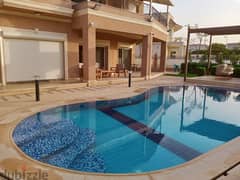 villa with pool  350m for sale fully finished (moon valley 1 compound) -ready to move- 0