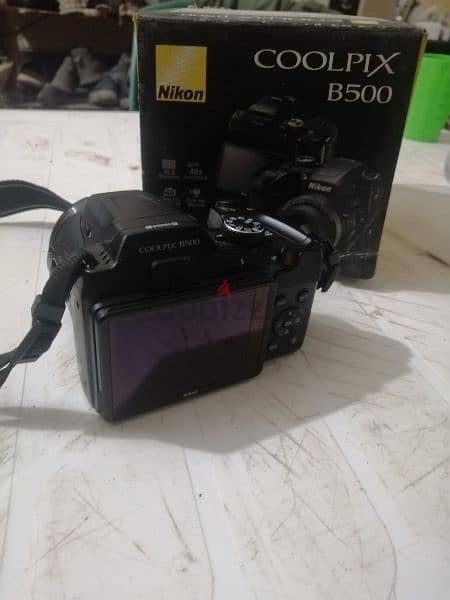كاميرا نيكون B500 1