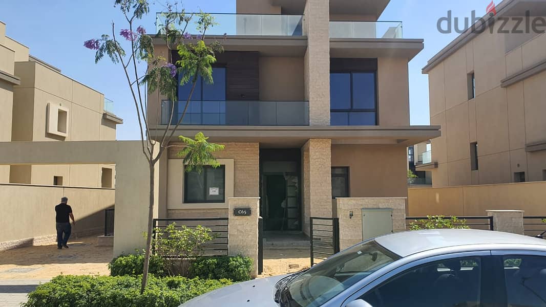 For sale, a villa with immediate receipt, comfortable installments, and fully finished, in the heart of Sheikh Zayed, in Sodic Estates. 1