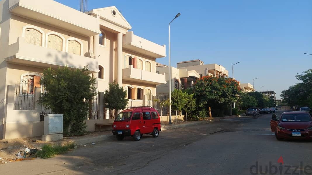 Immediate receipt apartment, 270 square meters, in front of a villa in the 8th district in Shorouk, with payment facilities. 5