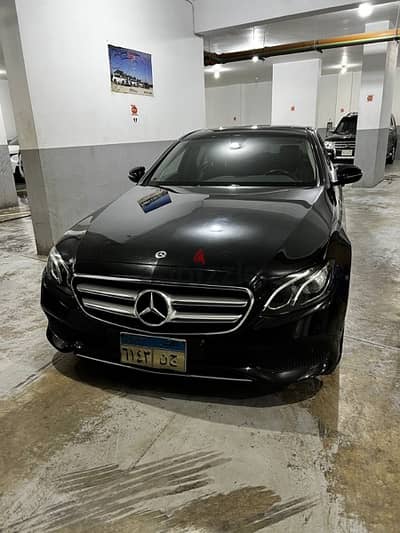 Mercedes E180 for rent - ايجار سيارة مرسيدس