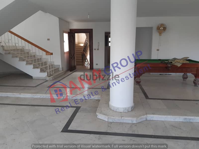 For rent upper duplex 357m in the second phase of Beverly Hills 8