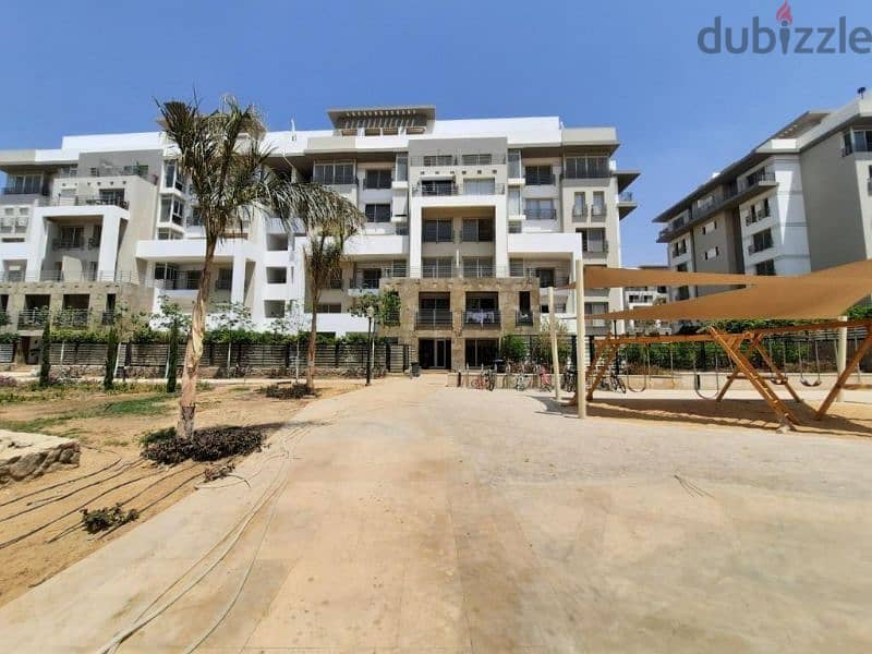 Duplex 227 m under market price with down payment and installments in Hyde Park with the prime location, open view and landscape 1