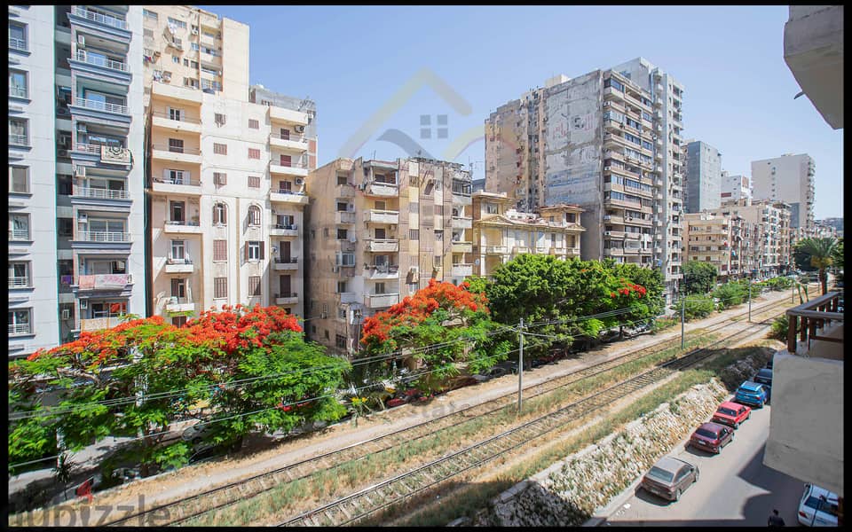 Apartment For Sale 210 m Sporting ( Directly on the tram) 0