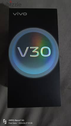 Vivo V30 5G Black  كسر زيرو للبيع