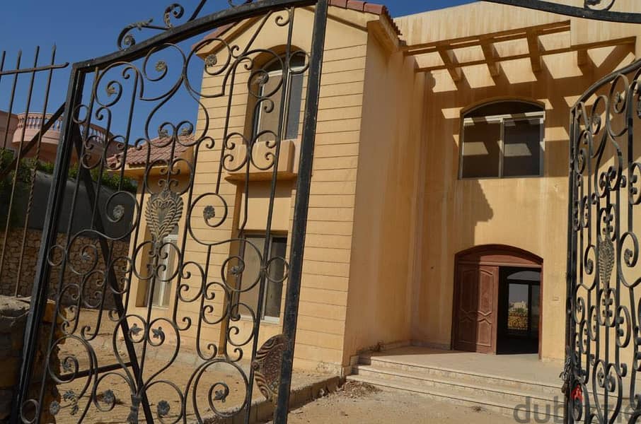 Villa for sale, 800m ( front of Gate 1 of Madinaty ) 15,000,000 EGP cash. 0