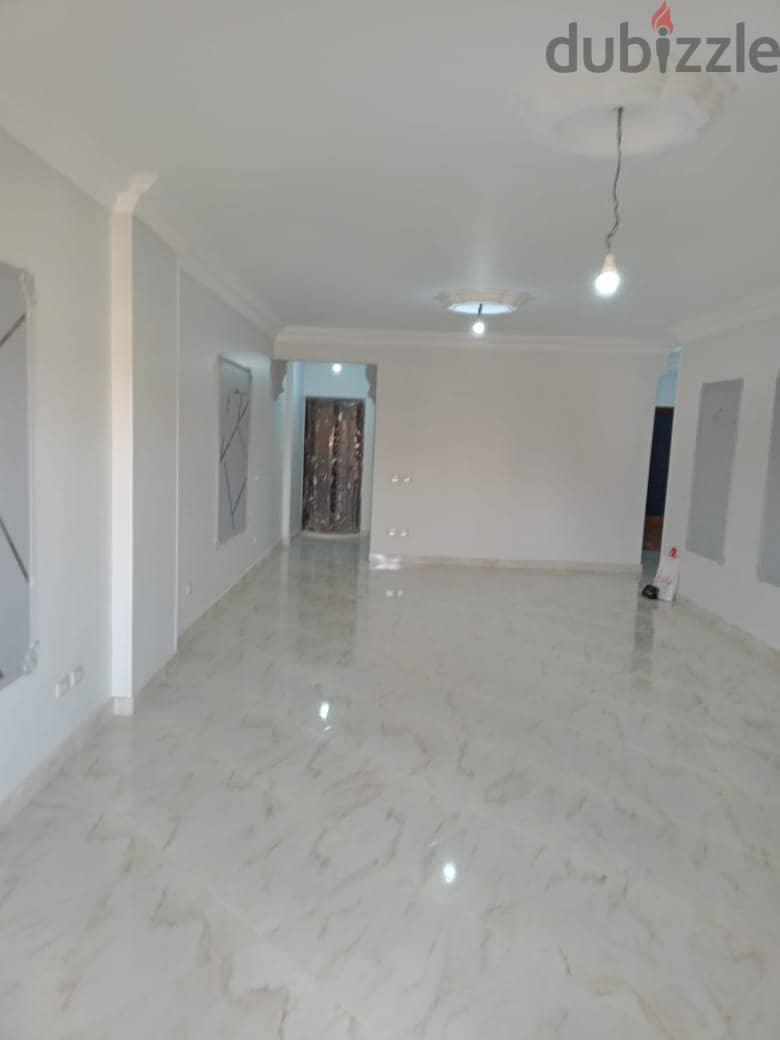Apartment for sale in New Cairo area of ​​the apartment is 174 meters next to all services 0