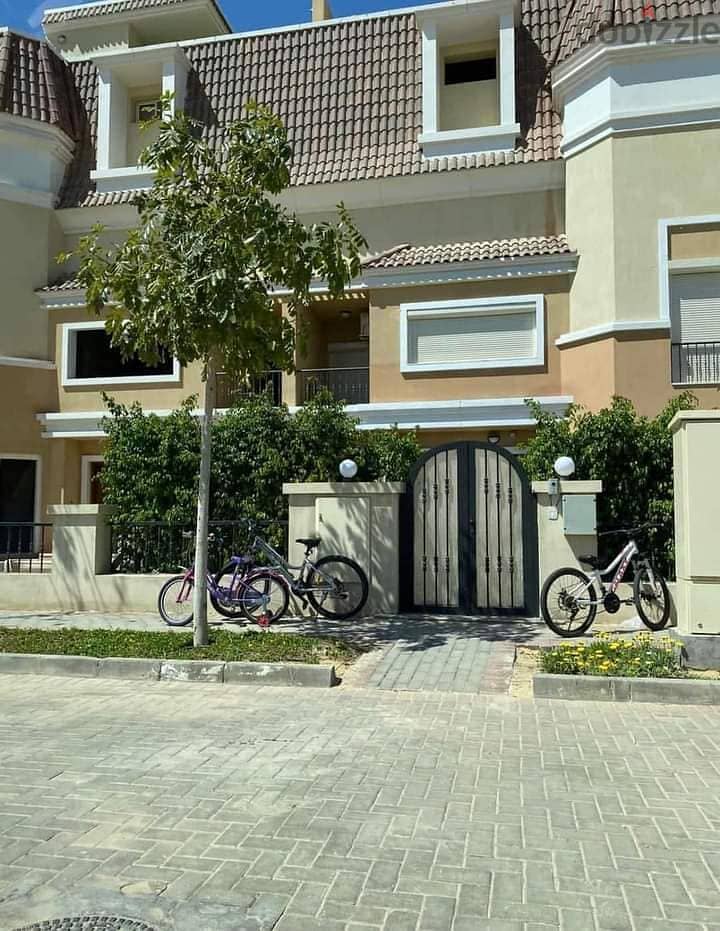 Villa for sale very special price 5 rooms in Sarai Compound very special location wall in wall with Madinaty on the Suez Road entrance to Mostkbal 19