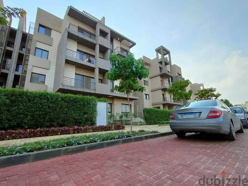 apartment for sale ready to move in new Cairo,شقه  بالتجمع بمساحة كبيره بمراسم  استلام فوري تشطيب كامل 3