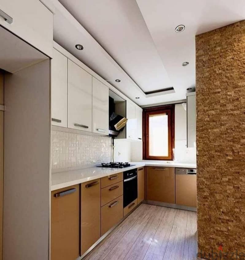 apartment for sale ready to move in new Cairo,شقه بالتجمع بمساحة كبيره بمراسم  استلام فوري تشطيب كامل 7