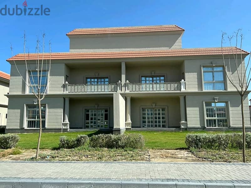 For sale, a villa directly on the sea, fully finished, ultra super luxury, in Zahya Compound, New Mansoura 1