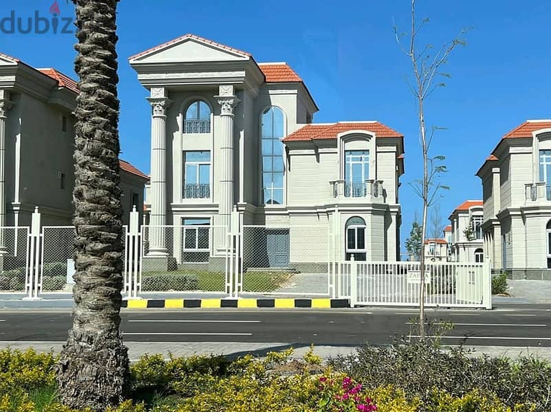 For sale, a villa directly on the sea, fully finished, ultra super luxury, in Zahya Compound, New Mansoura 4