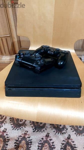 PS4 1TB with 2 original controllers with FIFA 23 Acc. and Fortnite Acc 1
