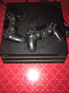 ps4 pro + 2 controllers