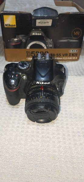 كاميرا نيكون 5200 0
