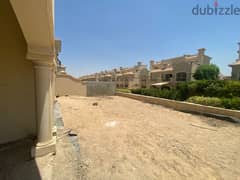 فيلا للبيع الباتيو 6 على جاردن موقع مميز وبجاردن كبيره لافيستا اكتوبر Villa For Sale 270 sqm + 400 sqm Garden