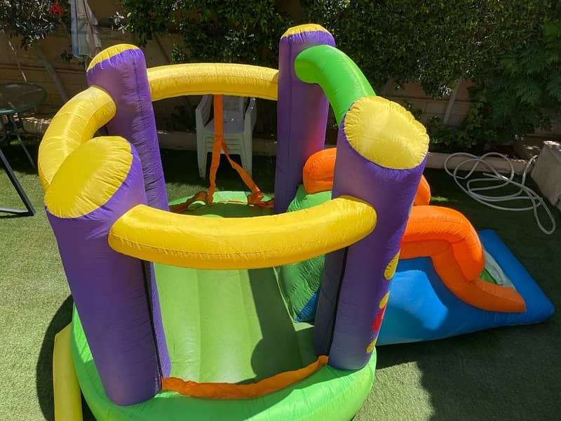 Kids garden jumping castle 0