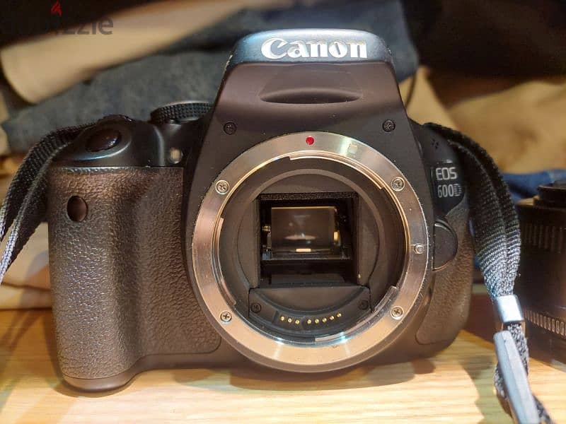 DSLR Canon EOS 600D used like new + 3 new lenses 2