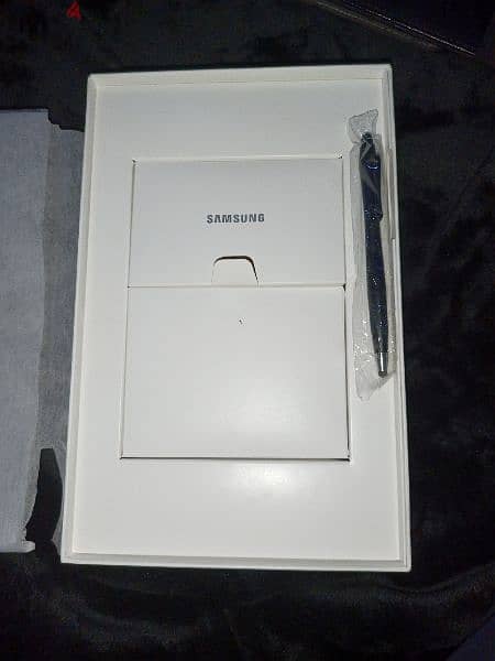 Samsung Galaxy Tab A7 (بكل مشتملاته) 9