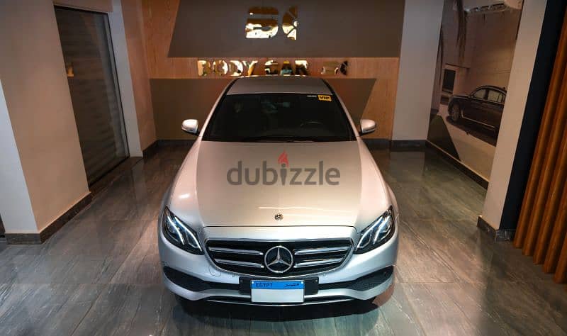 مرسيدس Mercedes Benz E 200 1