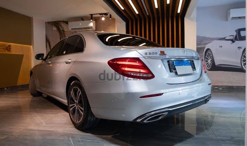 مرسيدس Mercedes Benz E 200 13