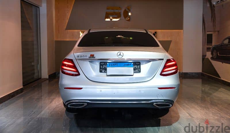 مرسيدس Mercedes Benz E 200 18