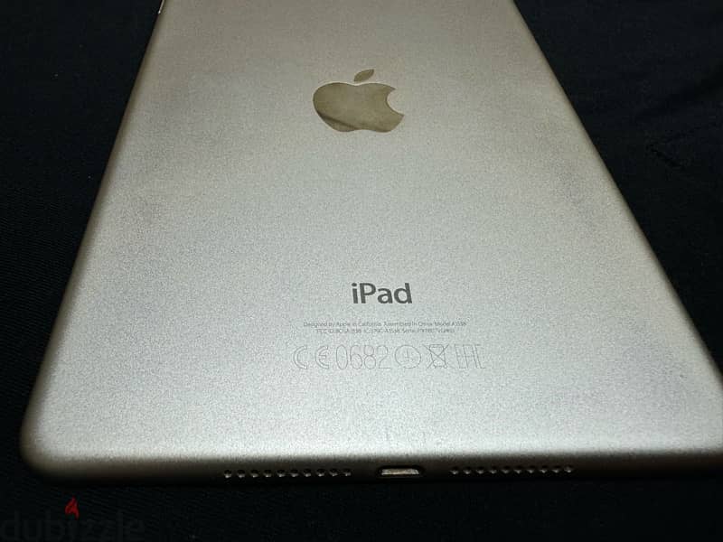iPad mini 4 (16GB) gold 2