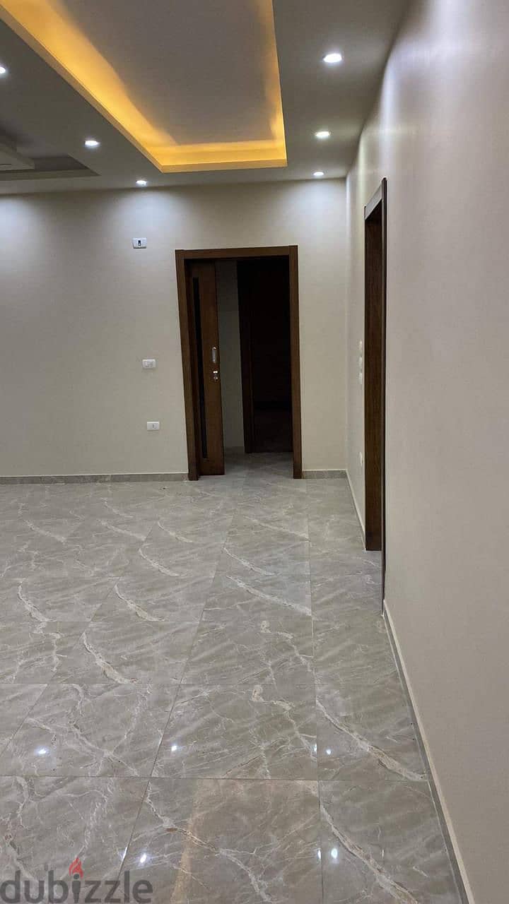 Apartment for rent in North Lotus Compound, near the American University, Wadi Degla Club and Platinum  Super deluxe finishing 1