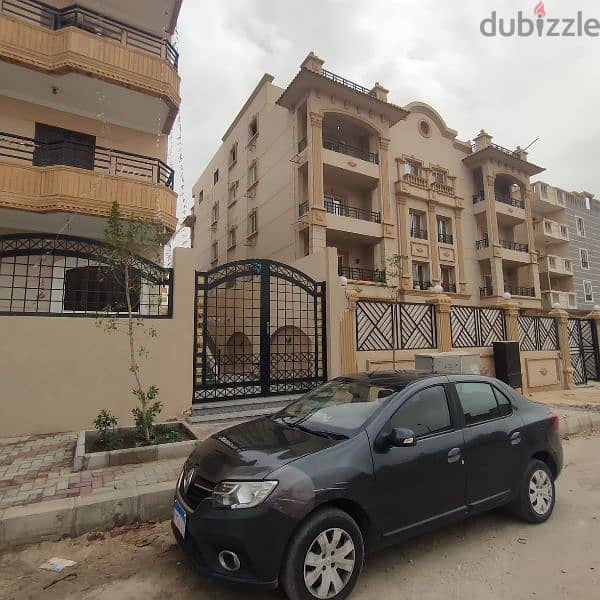 شقة للبيع ٢٣٥ متر٢ استلام فوري دور رابع على محور جمال عبدالناصر الحي١١ 1