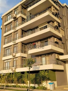 شقة بنتهاوس penthouse للبيع في كمبوند تاج سيتي Taj City امتداد شارع الثورة امام المطار