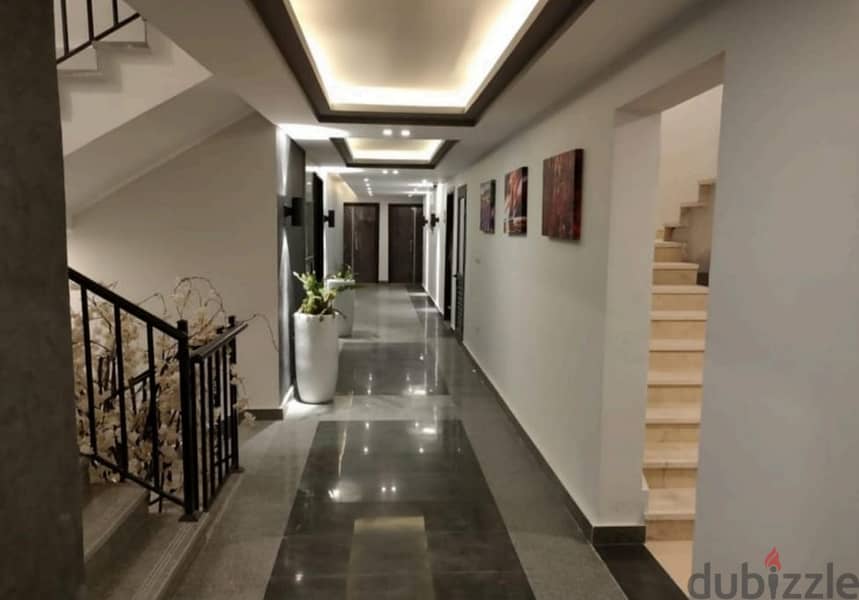 Apartment for sale with a 10% down payment, immediate delivery in October, in installments 8