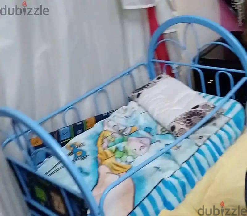 سرير اطفال 0