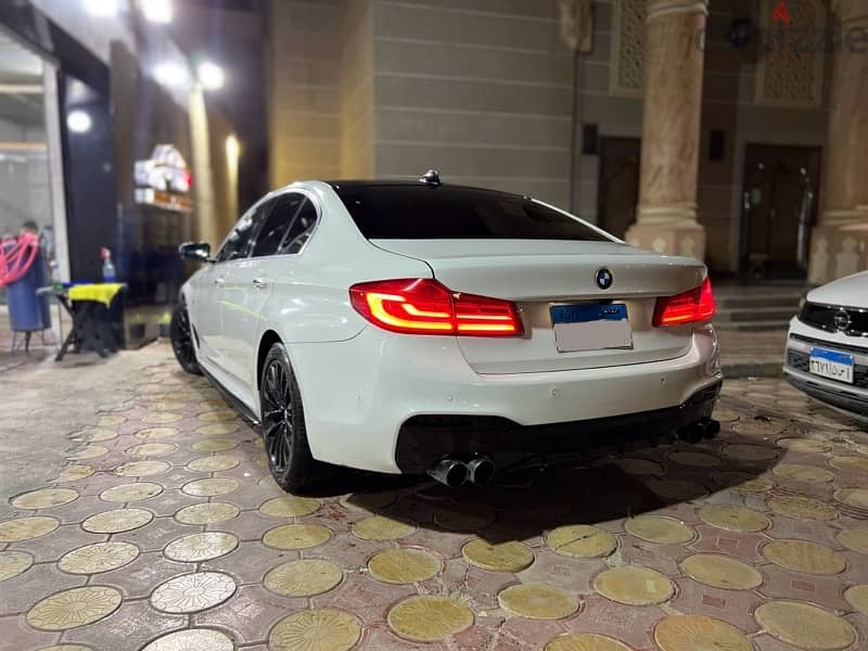 بي ام دبليو BMW 520 2018 luxury 1