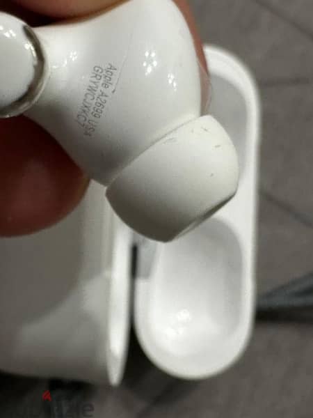 Airpods Pro (second generation) 7